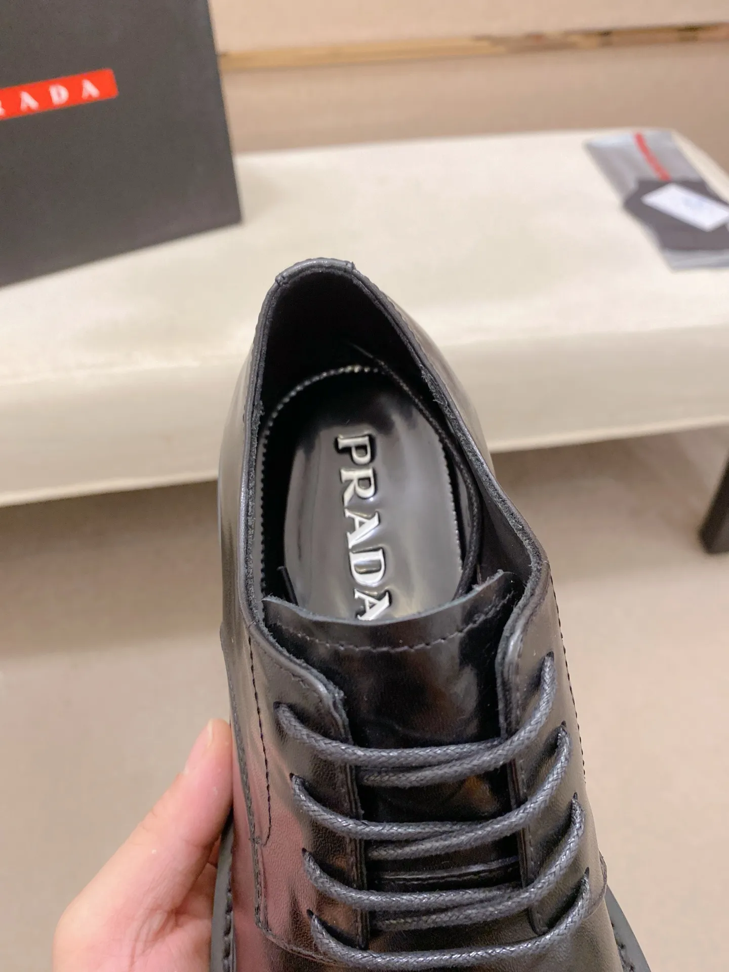 Factory price 640💰 🍁🍁High version High-quality new PRADA (Prada) counters are launched simultaneously, new men's shoes, 😘fabrics are selected from imported lacquered first-layer cowhide, and imported cowhide lining. 👍🏿 High-end ☄️ air-cushion molded anti-slip rubber outsole, exquisite lines, simple and elegant, comfortable and high-end for leisure travel. Code number: 38 to 45